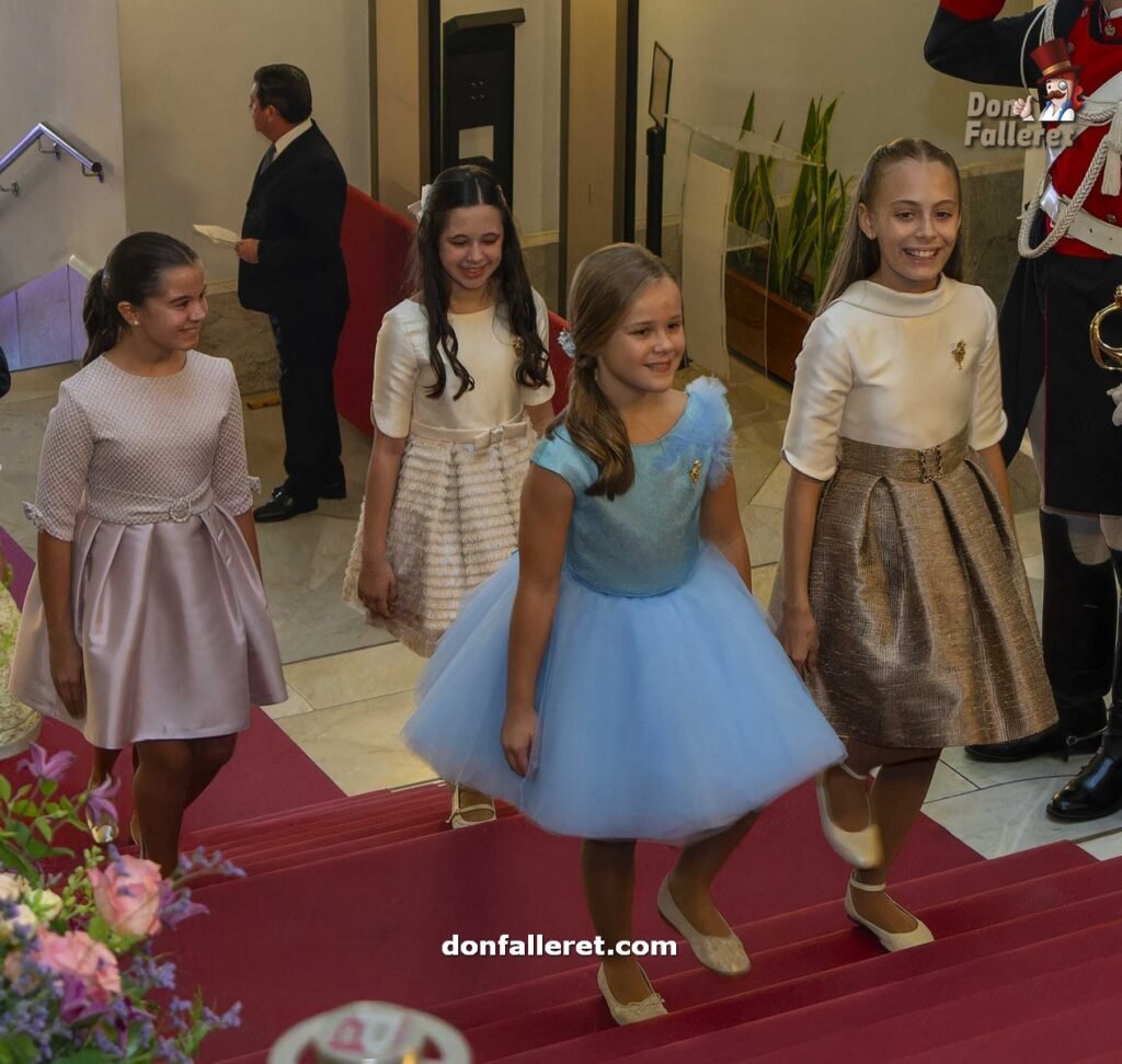 El Primer D A Del Reinado De Marina Garc A Y Mar A Estela Arlandis