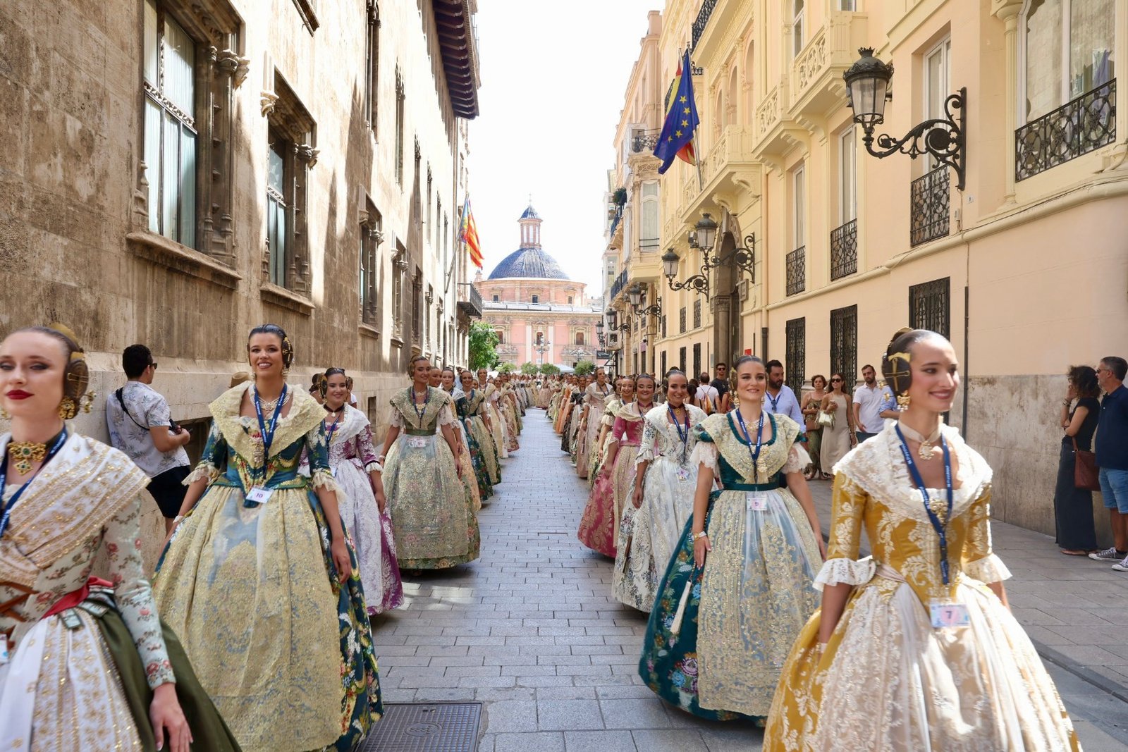 Arranca el proceso para elegir a la Fallera Mayor de Valencia 2025 con ...